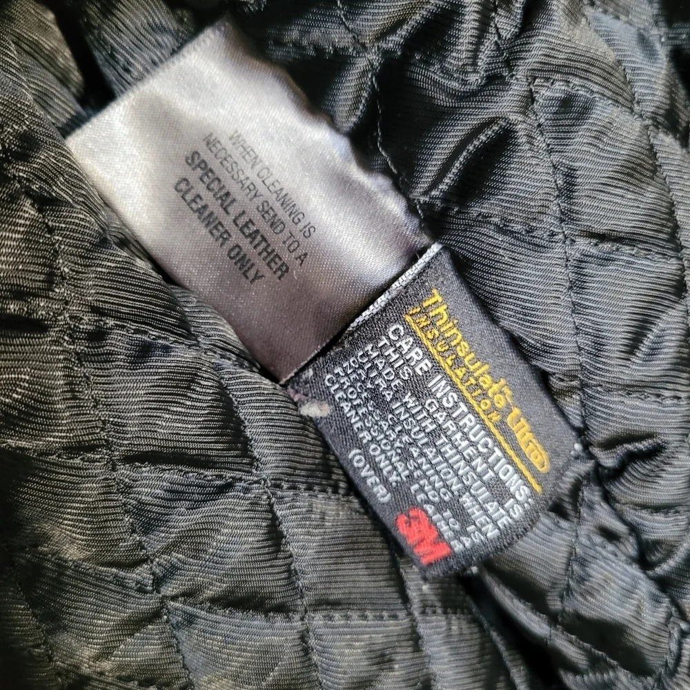 Wilsons leather black jacket Thinsulate Liner - Men’s Medium 4 buttons - Picture 3 of 12